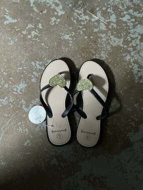 Sole Selection Black Thong Flip Flops with Glitter Heart Embellishment SIZE XL
